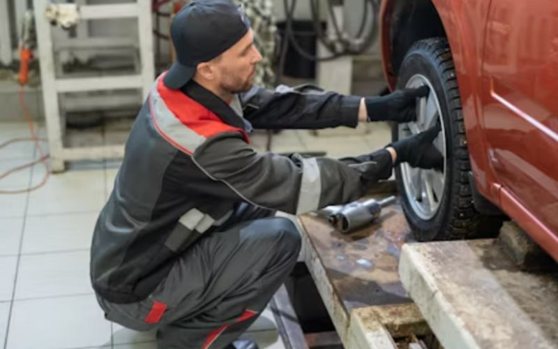 How a Renowned Professional Would Go About a Rim Straightening Work?
